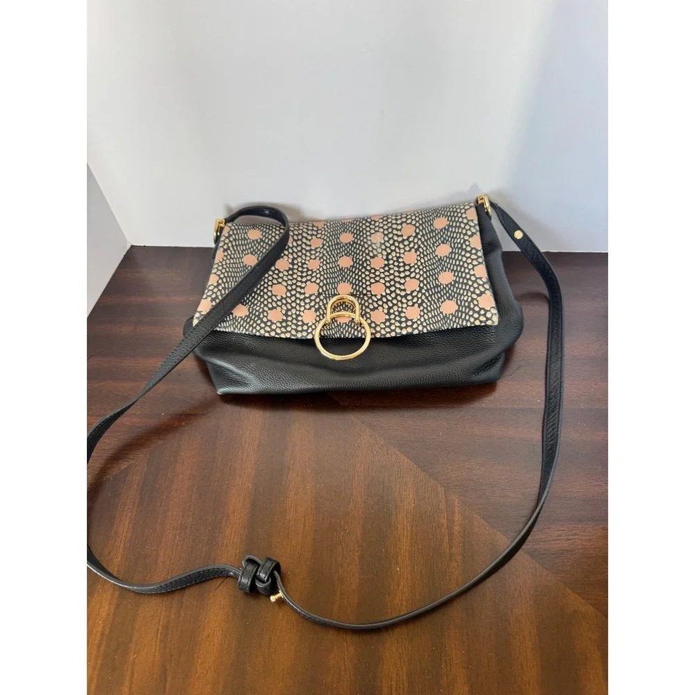 Black‎ Leather Foldover Crossbody Handbag Pattern Flap Gold Ring Hardware